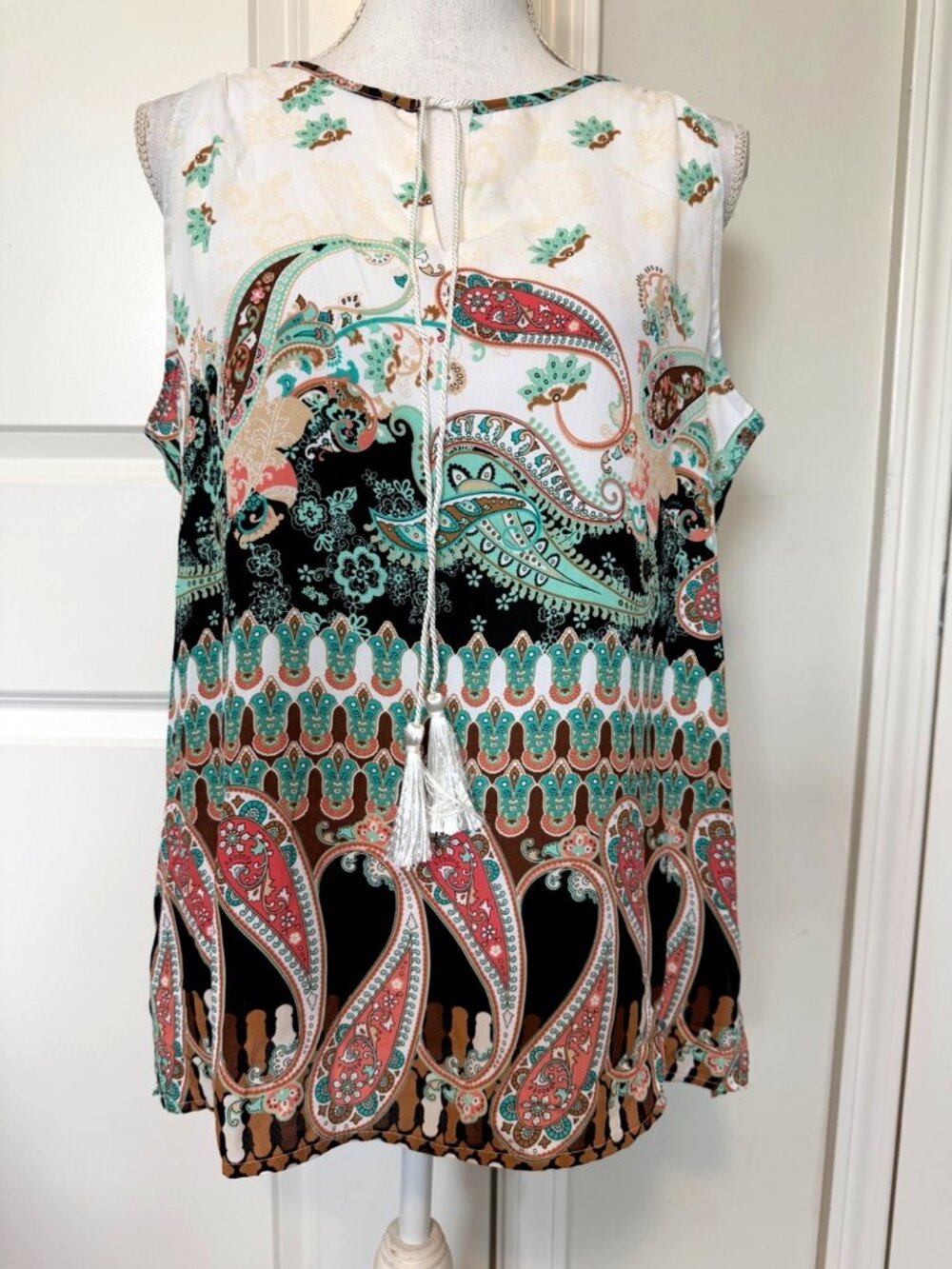 New York & Company Womens Paisley Sleeveless Top Size M Boho Tassels Abstract